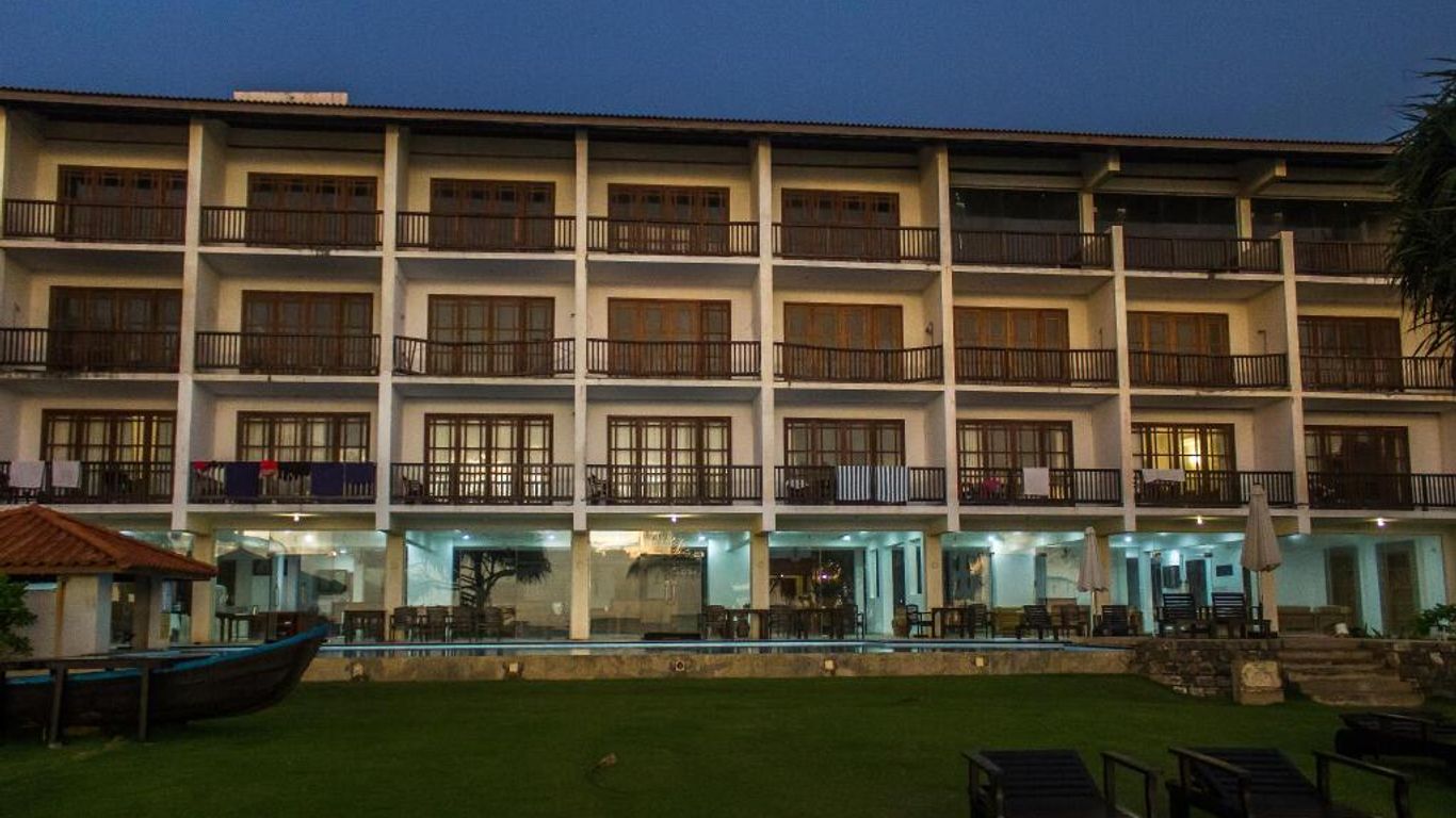 سيرينديب بيتش هوتل