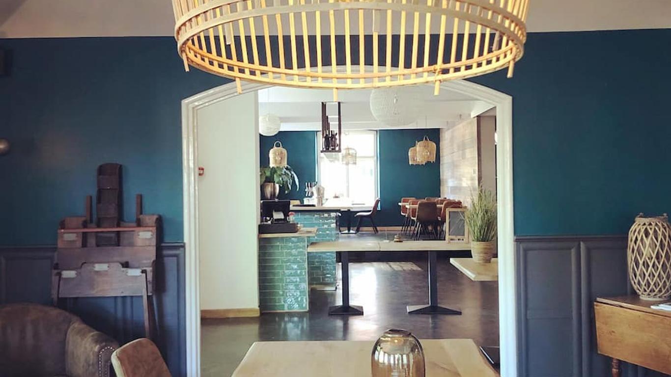 هوتل إن دي ويت دايم