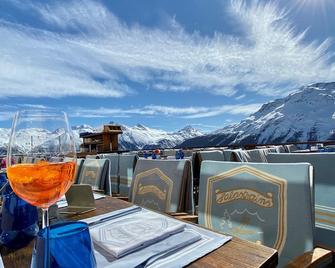 Hotel Salastrains - St. Moritz - Balcony