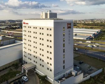Ibis Contagem Ceasa - Contagem - Будівля