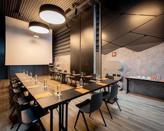 Silken Saaj Las Palmas - לס פלמס דה גראן קנריה - מסעדה