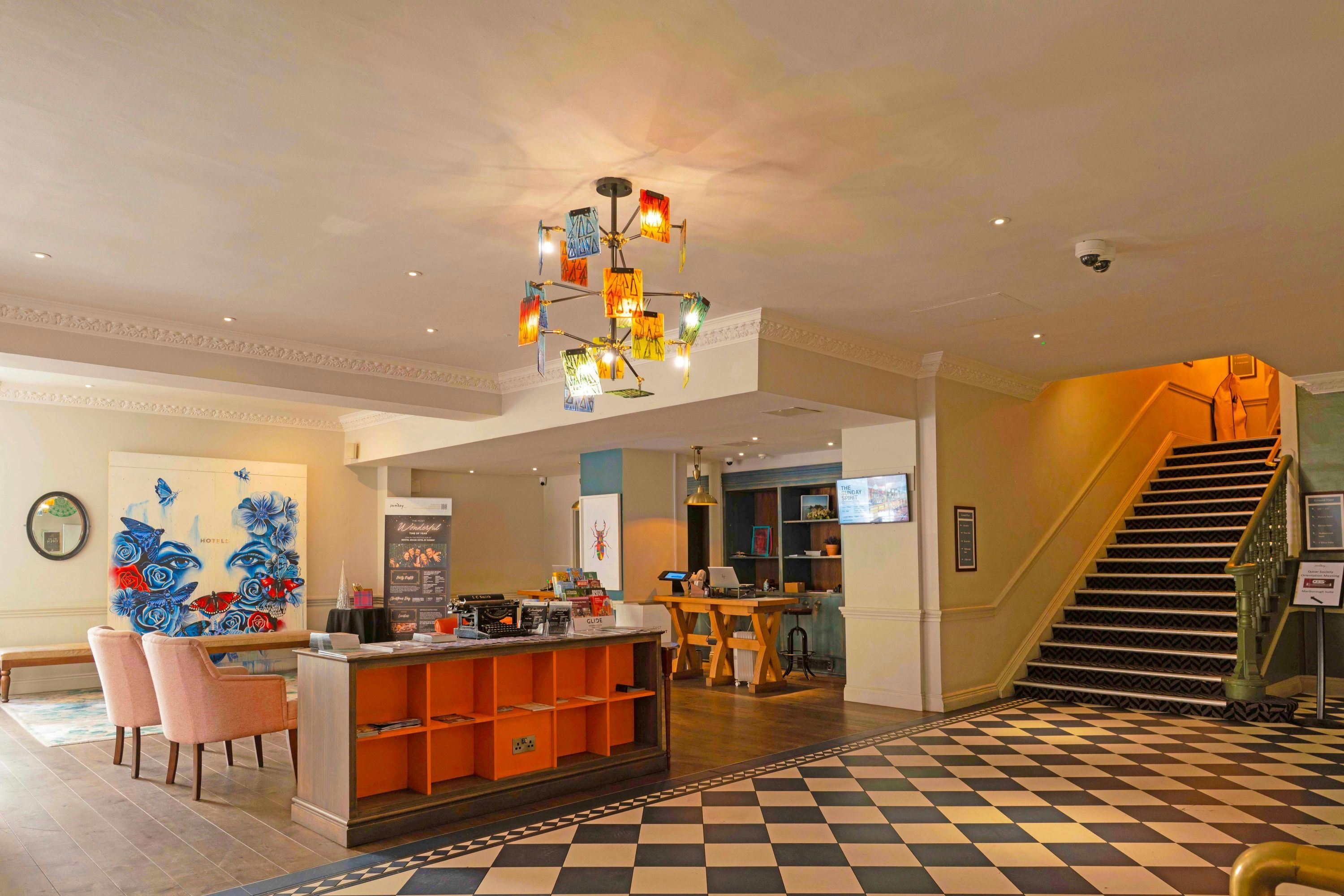 Bristol Grand Hotel By Sunday