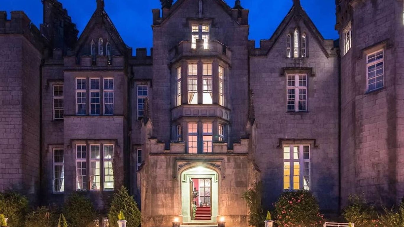 Kinnitty Castle Hotel