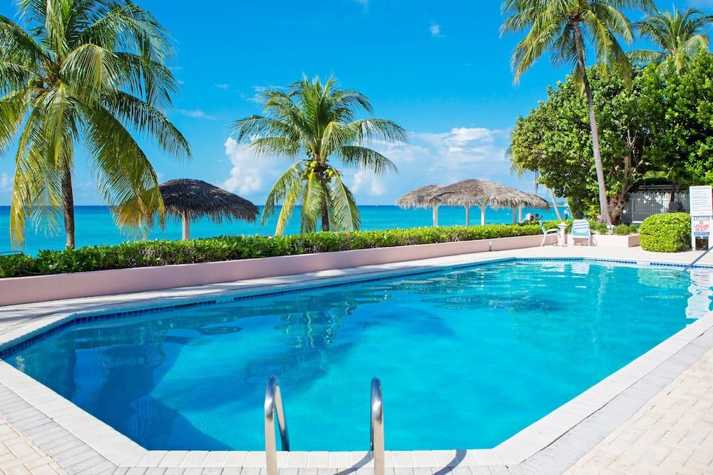 Aqua Bay Club Condos - West Bay - Pool