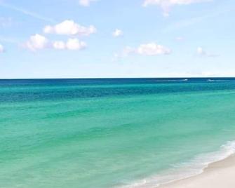 Cozy RV parking minutes away from beaches and shopping - Lynn Haven - Playa