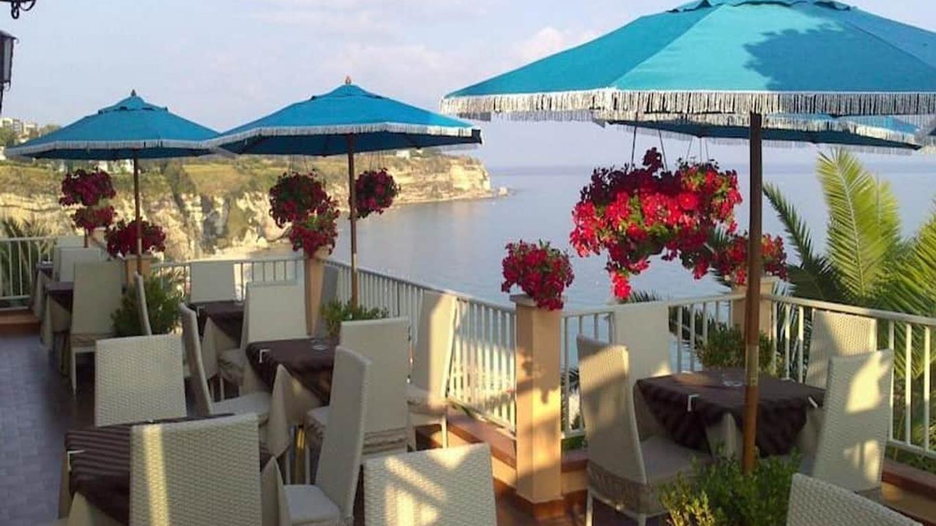 Hotel Terrazzo Sul Mare