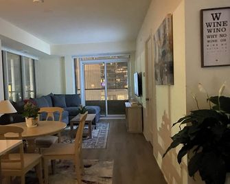 Modern Private Room with Ensuite - Vaughan