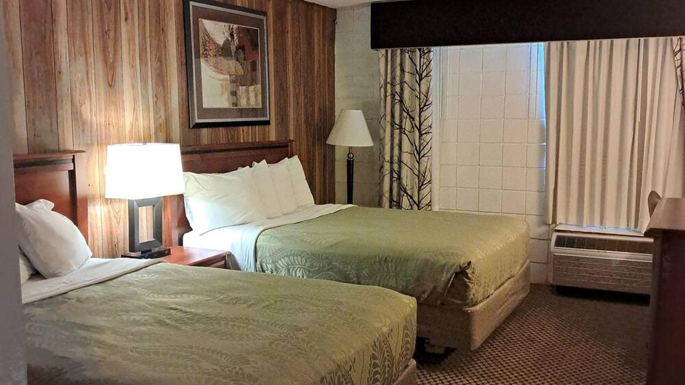 National 9 Inn Showboat