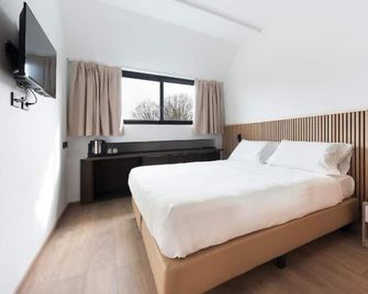 Moon Palace Hotel - Arese - Schlafzimmer