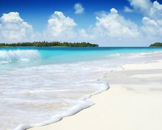 Diani beach Kenya .A little paradise on Earth - Diani Beach - Strand
