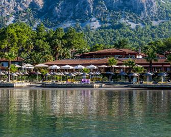 Yucelen Hotel - Akyaka