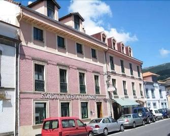 Hotel Nueva Allandesa - Allande - Building