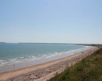 Spacious Townhouse - Youghal - Beach