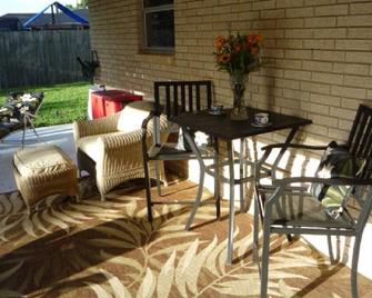 Rental For Super Bowl And/Or Mardi Gras. 10 Min To Quarter -3 Off Street Park - Arabi