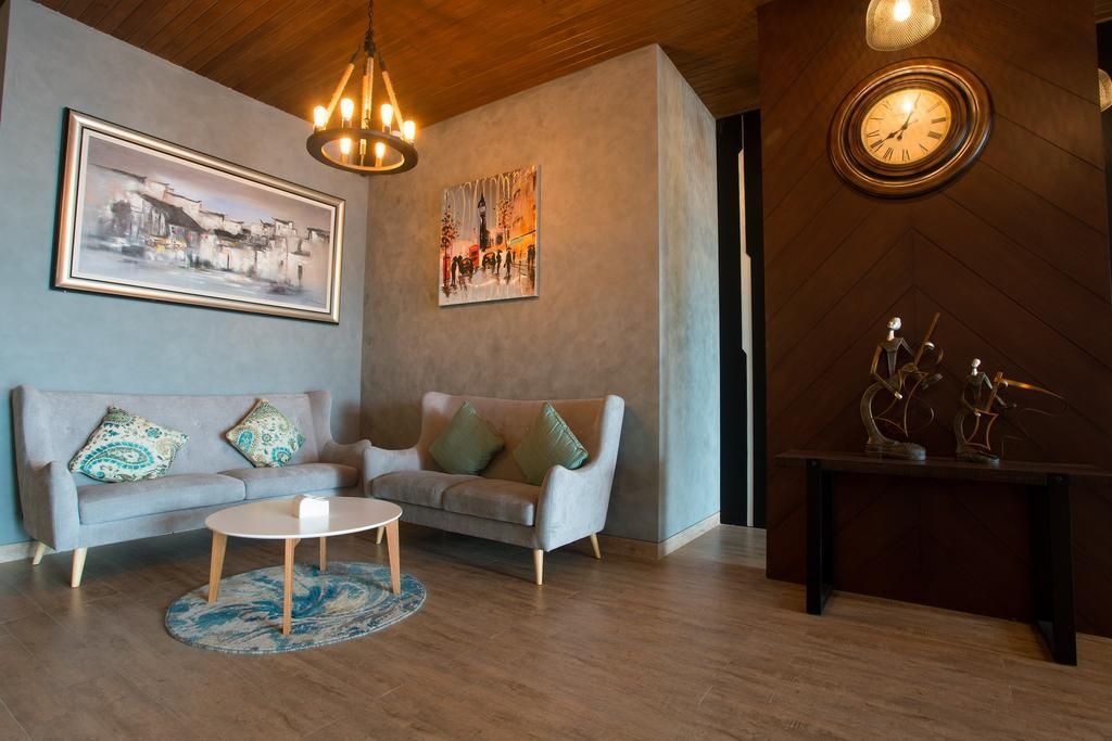 Zoom Dharmahusada Hotel