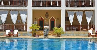 Kilili Baharini Resort & Spa - Malindi - Piscina