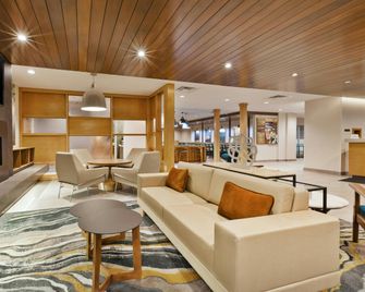 Fairfield Inn & Suites by Marriott Kalamazoo - קאלאמאזו - טרקלין