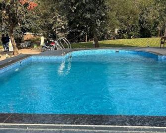 Grand Celebration Resort - Neral - Pool