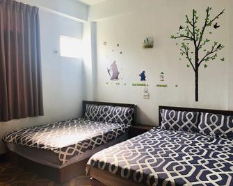 Zhongxing Hotel - Tongluo Township - Bedroom