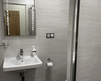 Ubytovani V Brne - Brno - Bathroom