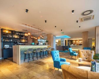 Sungarden Wellness Hotel Siófok - Siofok - Bar