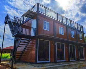 Capital O 91243 Bee Good Chalet - Yan Besar - Building