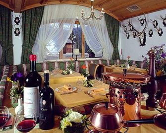 Hotel Casa Del Campo - Pinzolo - Ravintola