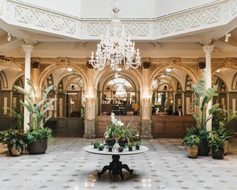 Oriente Atiram - Barcelona - Lobby