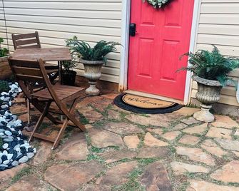 Our Nest, a well loved quiet retreat in Foxwood Hills Resort near Lake Hartwell. - Westminster - Patio