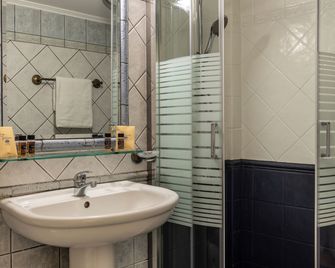 Vilelmine - Chania - Bathroom