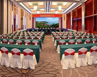 Guangyuehua Beihai Guanling Hotel - Beihai