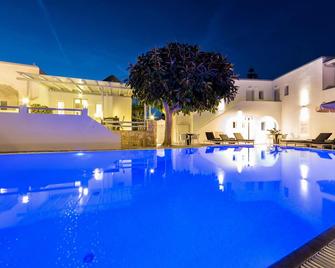 Anemomylos Residence - Naousa - Pool