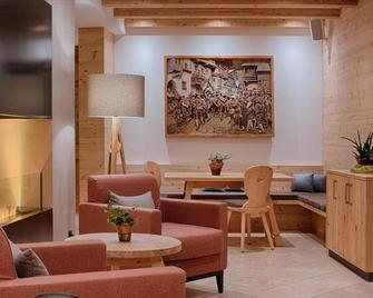 Hotel Alpenblick - Lutago