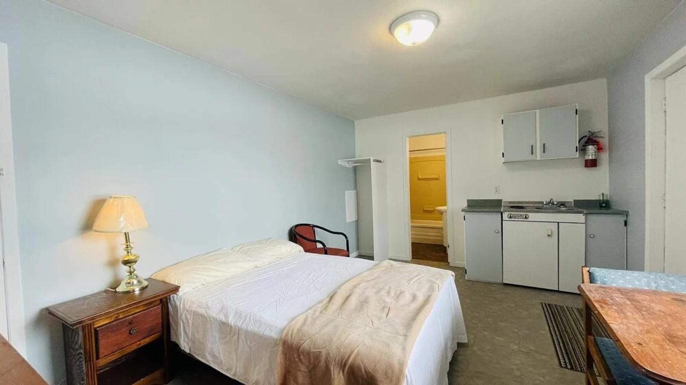 Summerside Motel &cottages