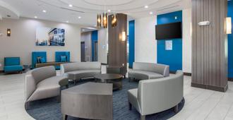 Holiday Inn Express & Suites Houston - Hobby Airport Area - Houston - Lounge