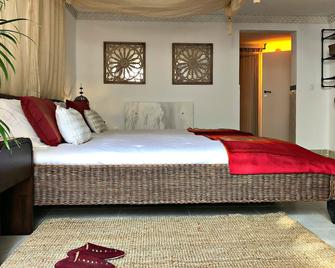 Villa Breeze Boutique Guest Rooms Marbella - Marbella - Bedroom