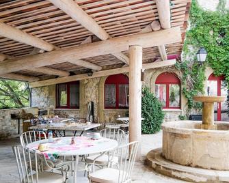 Cosy-Quad room-Deluxe-Ensuite - La Cadière-et-Cambo - Restaurant