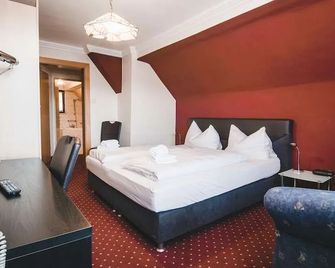 Hotel Kärntnerhof Velden - Zum Schankbaron - Velden am Wörthersee