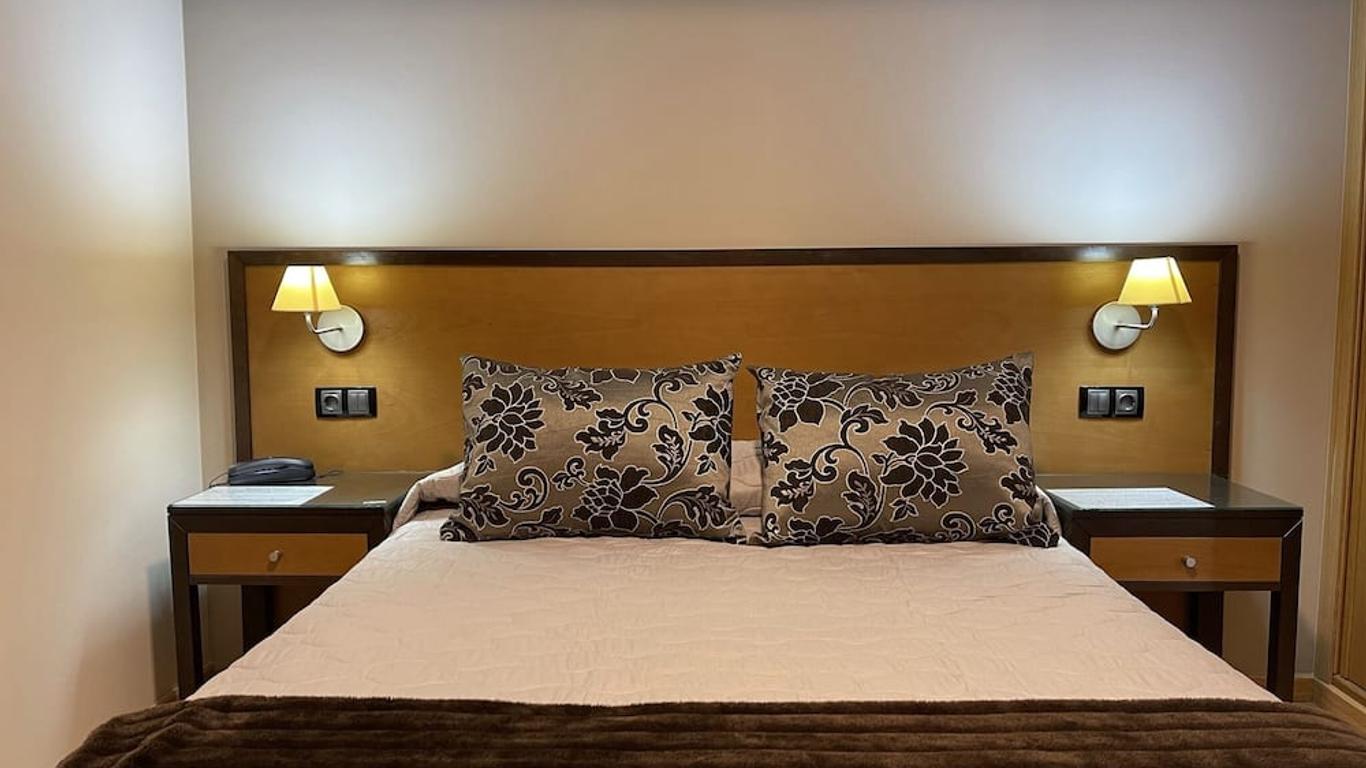 Aparthotel Arenteiro
