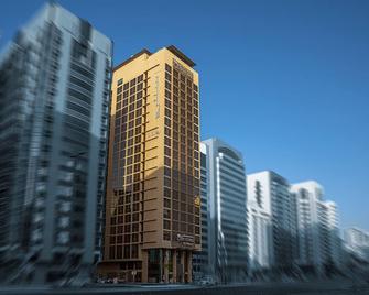 Centro Al Manhal - Abu Dhabi - Building