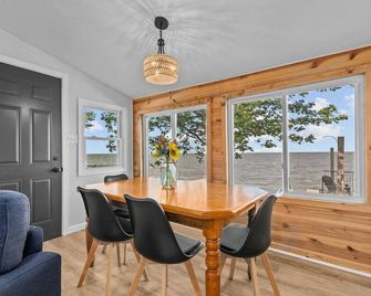 New! Lake Front|privatedock|kayaks&paddleboards! - Chilton - Dining room