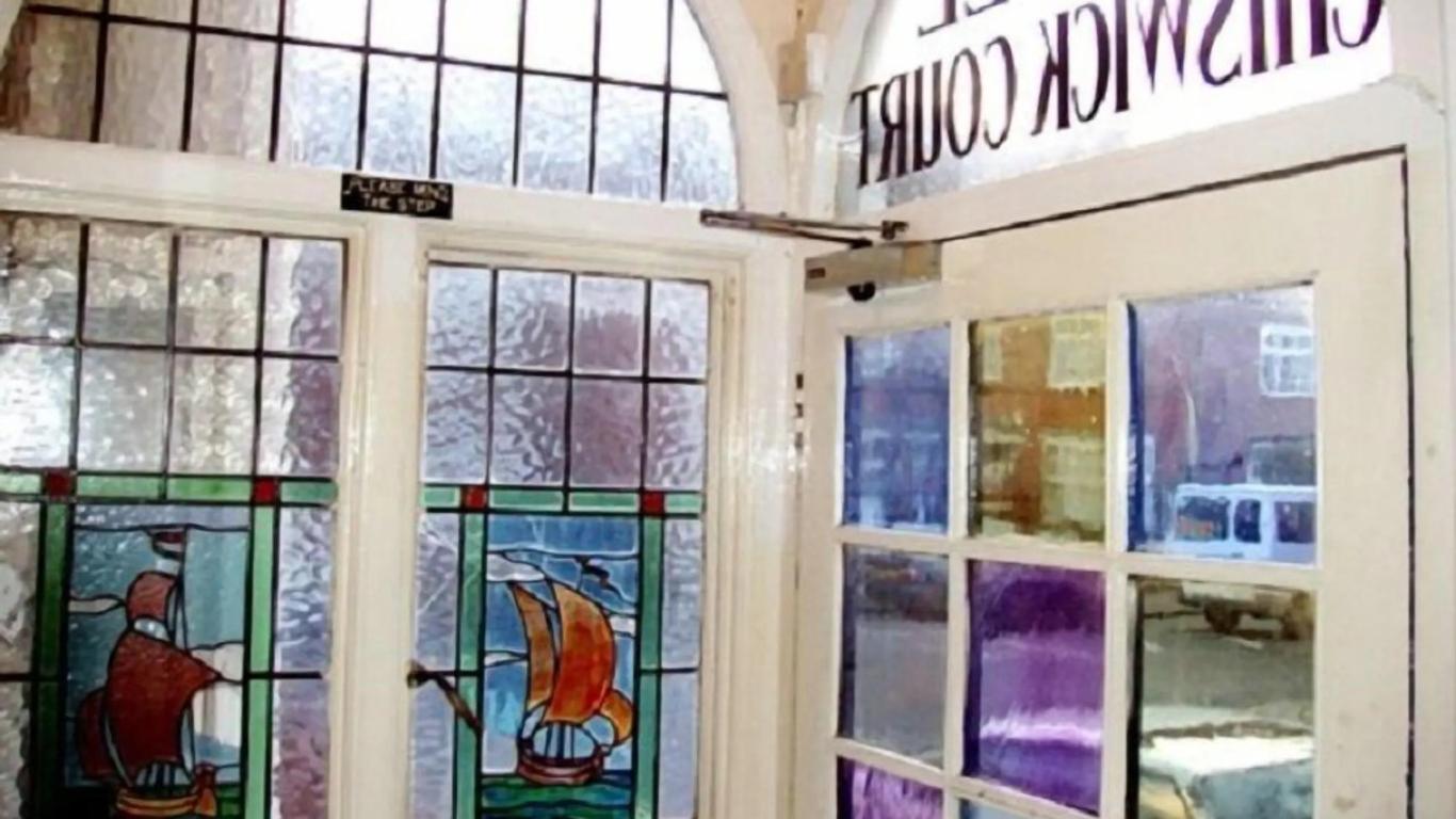 Chiswick Court Hotel