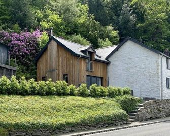 Penestaer - Machynlleth