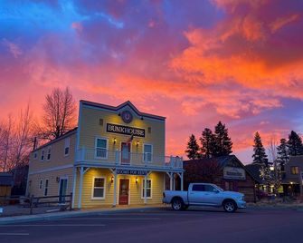 Sisters Bunkhouse Room 2 - Sisters - Edificio
