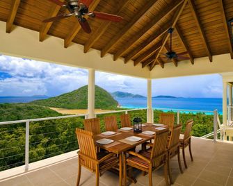 30% discount this winter - heavenly sunsets, stroll to the beach & pool fun! - Road Town - Balcony