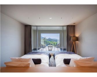Olivean Shodoshima Yuhigaoka Hotel - Tonosho - Bedroom