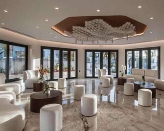 Noble Hotel Suites - Gouves - Lounge