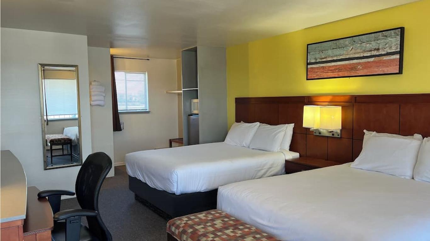 Lakeshore Inn Water Front