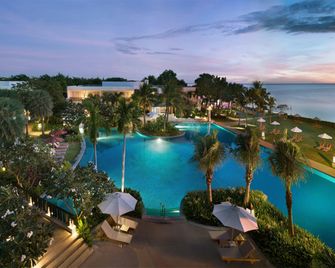 Sheraton Hua Hin Resort & Spa - הוא הין - בריכה