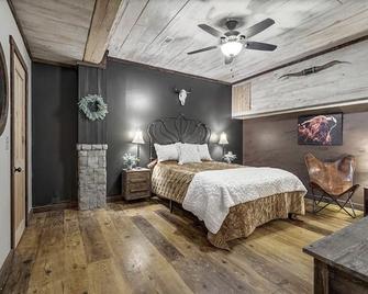 The Log Palace Private Guest Suite cabin - White House - Habitación